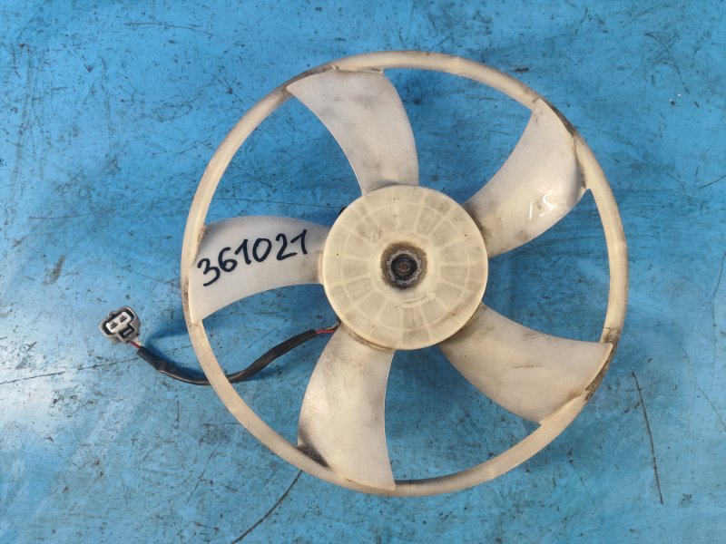 Impeller of the main radiator fan Toyota Sienna 03-10