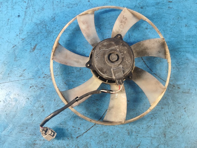 Impeller of the main radiator fan Toyota Sienna 03-10