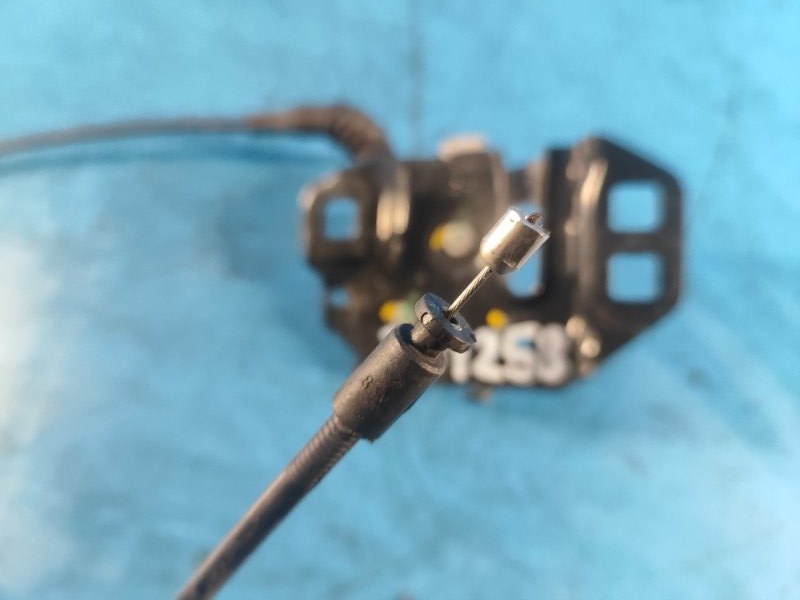 Hood lock FORD FUSION 14- Right.