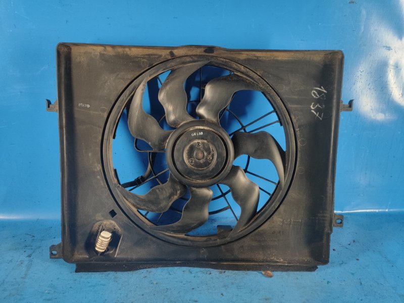 Diffuser of the main radiator fan HYUNDAI SONATA YF 10-14 2012