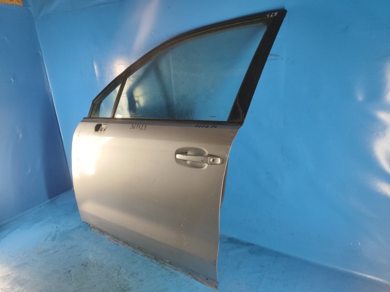 Door SUBARU FORESTER 12-19 2015 Left. Front.