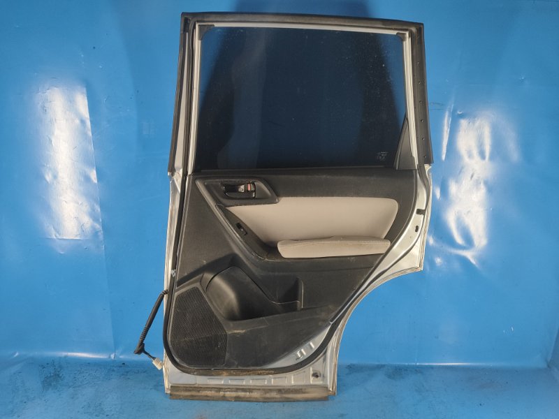 Door SUBARU FORESTER 12-19 2015 Right Rear
