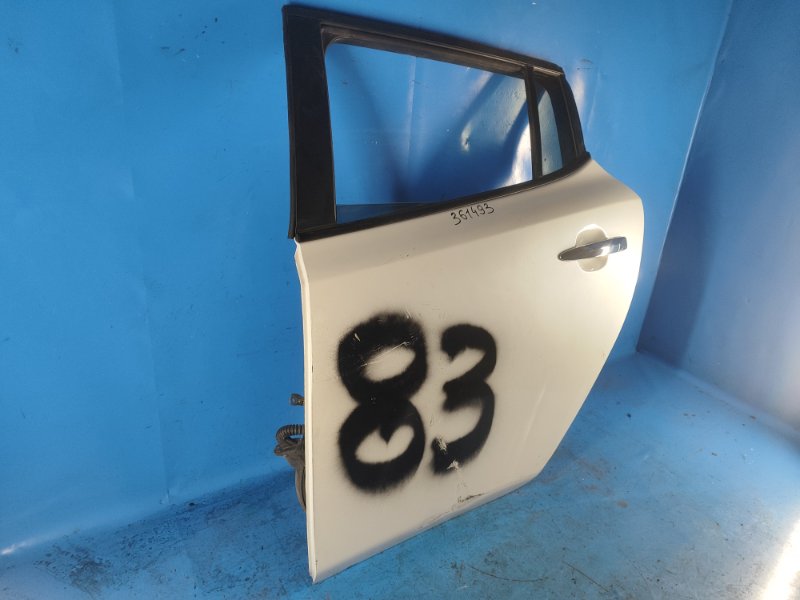 Door NISSAN LEAF 10-17 Left. Rear.