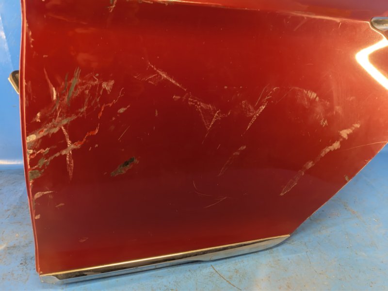 Door HYUNDAI SONATA YF 10-14 2012 Left. Rear.