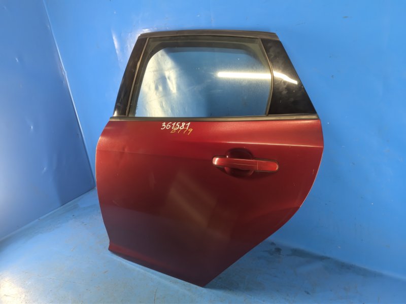 Door FORD FOCUS 10-18 2013 Left. Rear.