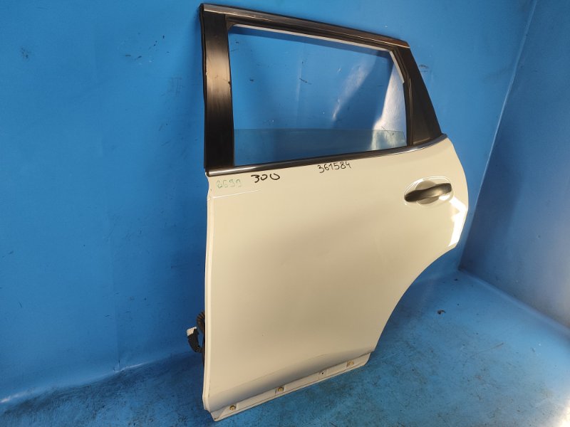 Door NISSAN X-TRAIL/ROGUE T32 13-20 2016 Left. Rear.
