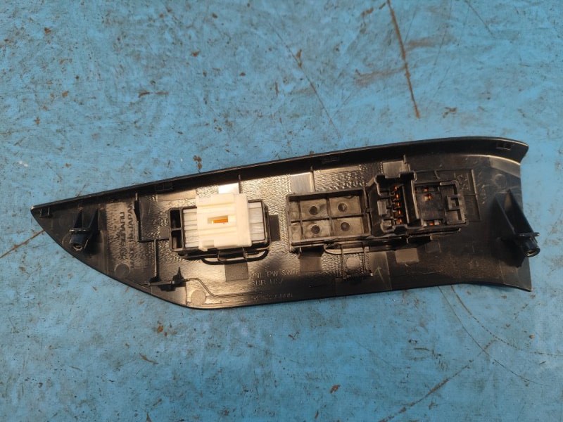 Power window button SUBARU FORESTER 12-19 2015 Right Front.