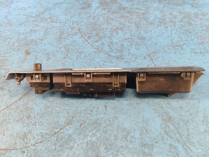 Power window control unit SUBARU CROSSTREK 12-17 2014 Left Front.