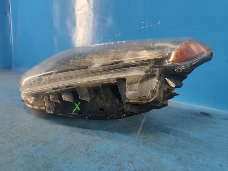 Headlight NISSAN X-TRAIL/ROGUE T32 13-20 Lev.