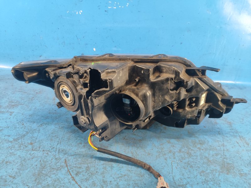 Headlight NISSAN X-TRAIL/ROGUE T32 13-20 Lev.