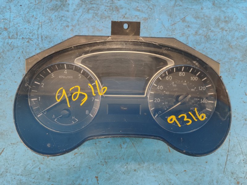 Nissan Pathfinder R52 12-21 2013 dashboard