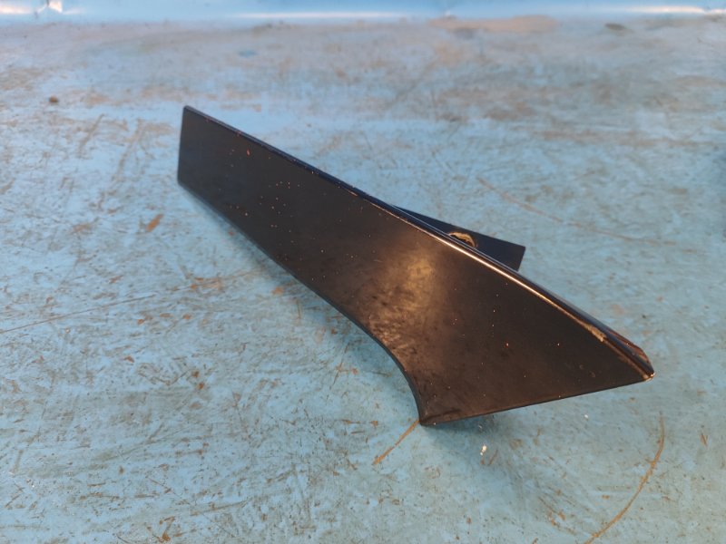 Trunk lid trim NISSAN X-TRAIL/ROGUE T32 13-20 Left.