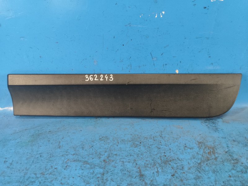 Door molding BMW X3 (F25) 11-17 Left. Rear.