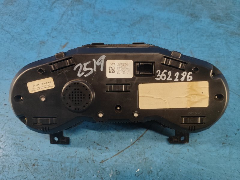 Ford Focus 10-18 dashboard