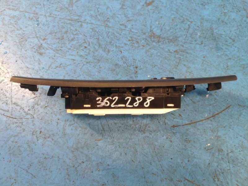 Power window control unit for Mazda 3 BL 09-13 2013