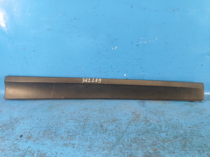 Door molding BMW X3 (F25) 11-17 Right Front.
