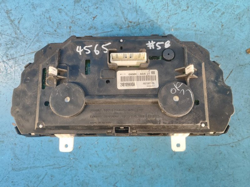 Nissan Versa B17 instrument panel 11-19 2017