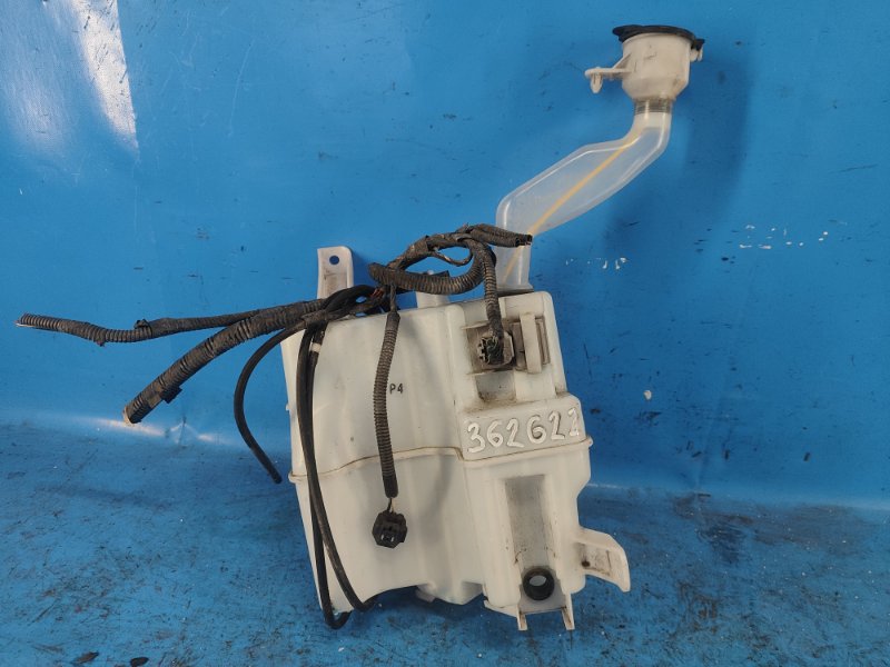 Toyota Prius Windscreen Washer Reservoir - 09/30/17