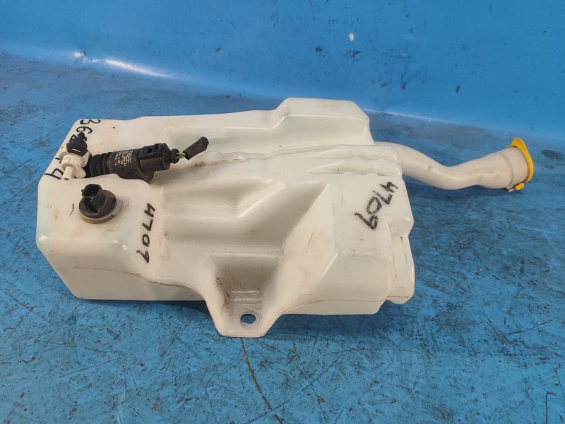 Ford Escape Windscreen Washer Reservoir 12-19 2018