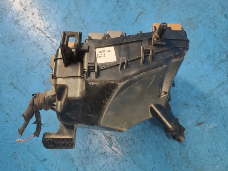 Engine compartment fuse box HYUNDAI ELANTRA AD 16-