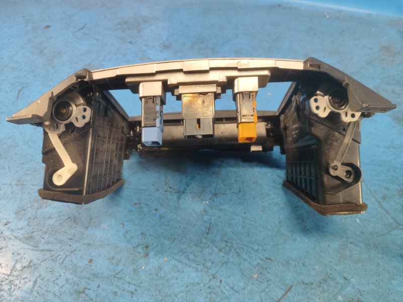 Air deflector Hyundai Santa Fe (CM) 05-12