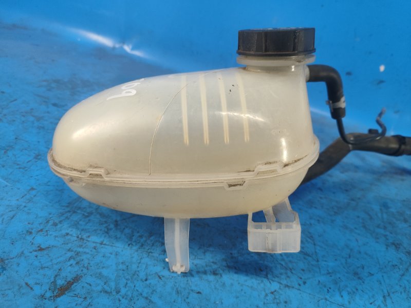 Expansion tank for Ford Escape 12-19 2018