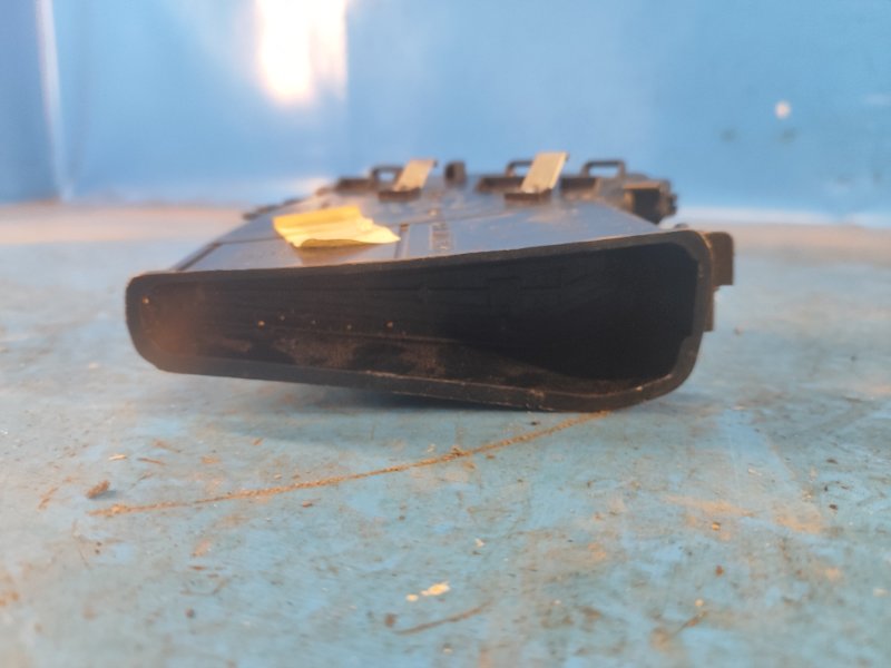 Air deflector FORD FOCUS 10-18 Right.