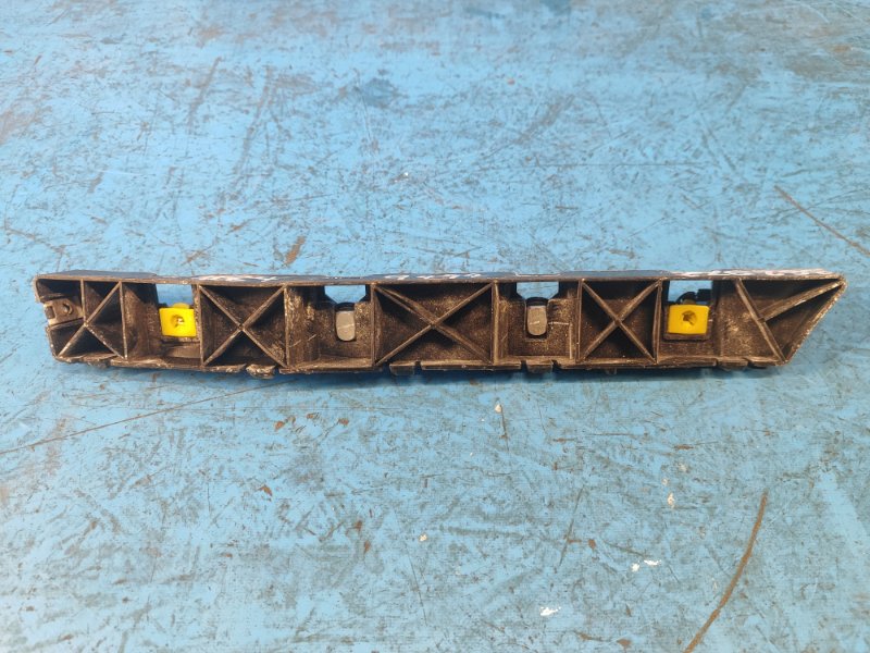 Rear bumper bracket HYUNDAI ELANTRA AD 16- 2016 Right.