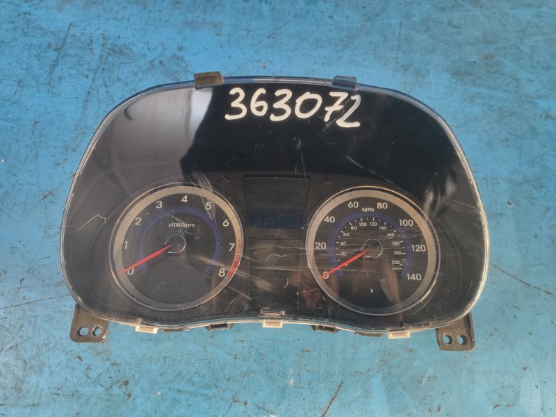 Hyundai Accent RB 10-2014 instrument panel