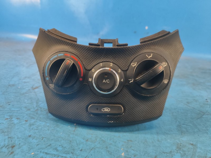 Heater control unit for Hyundai Accent RB 10-2011