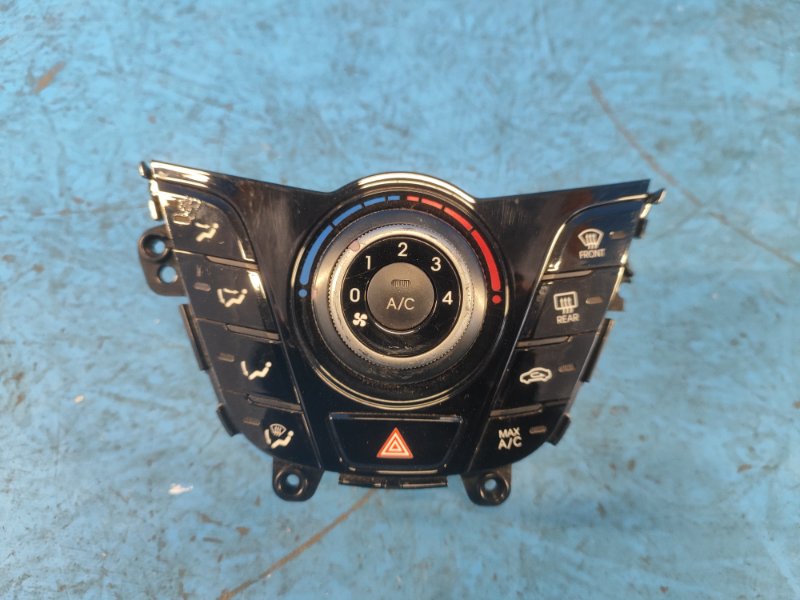 Heater control unit for Hyundai Veloster 11-18 2012