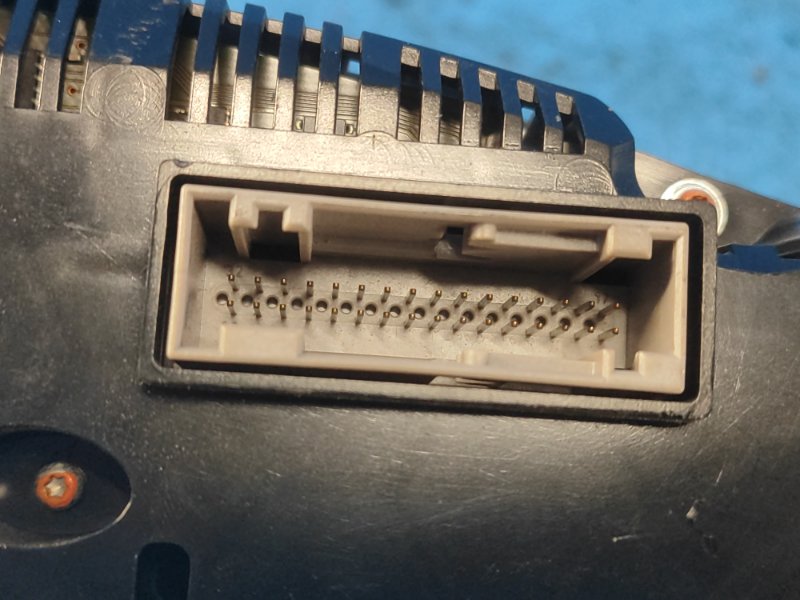 Audi Q5 08-16 instrument panel