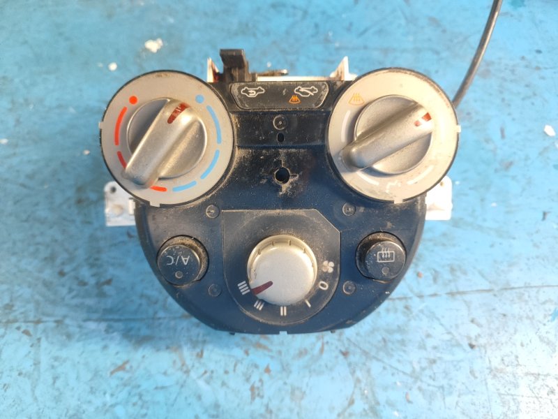 Heater control unit for Nissan Versa B17 11-19