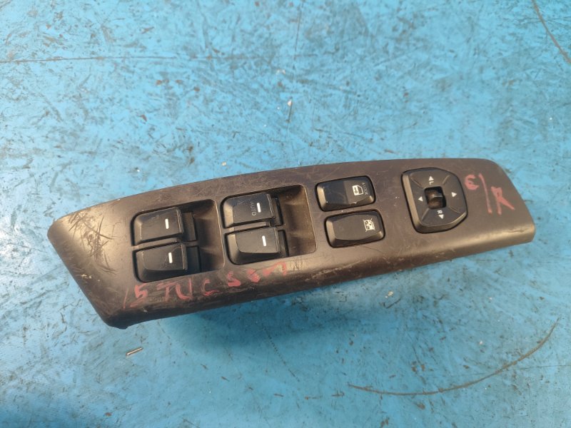 Power window control unit HYUNDAI TUCSON LM 09-15 Left. Front.