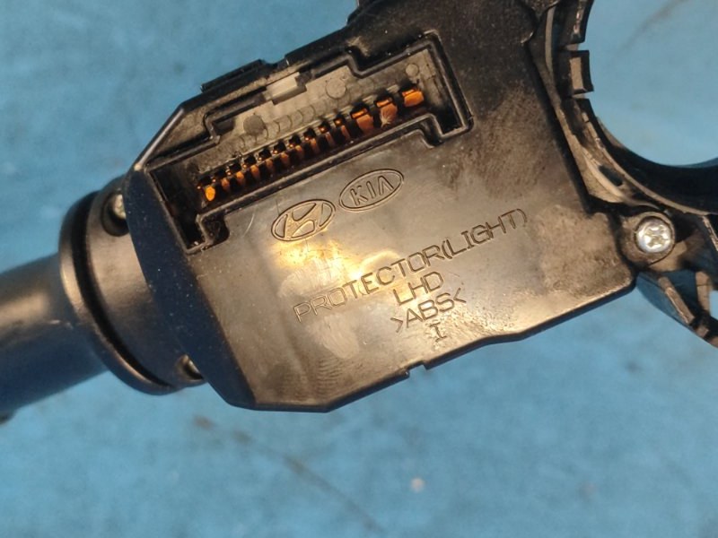 Steering column switch HYUNDAI SONATA YF 10-14 Left.