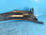 Plastic under the windshield / Jabot BMW XM (G09) 23- 2023