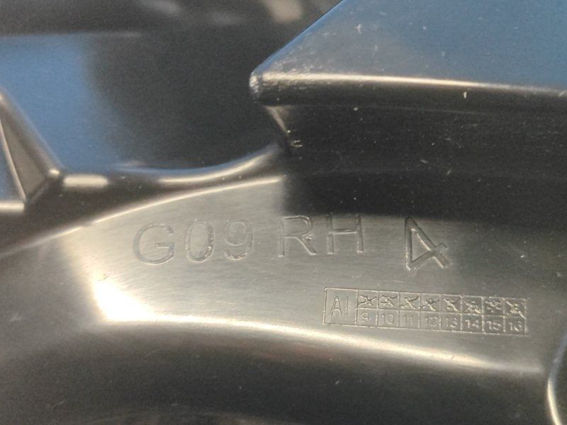 Rear bumper bracket BMW XM (G09) 23- 2023 Right