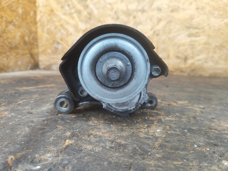 Toyota Camry 40 alternator belt tensioner 06-11 2007