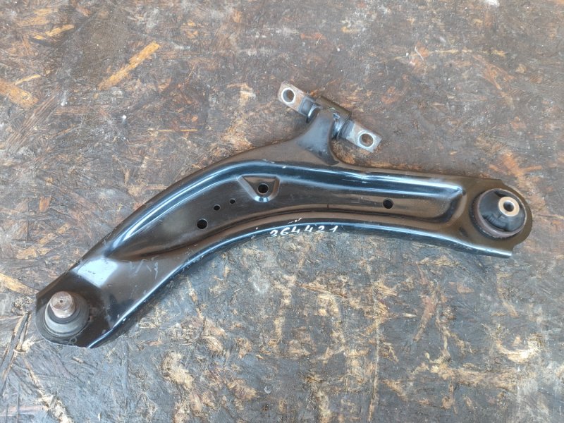 Lower front suspension arm NISSAN X-TRAIL/ROGUE T32 13-20 2016 Left.