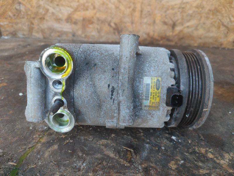 Air conditioning compressor for Ford Focus 10-18