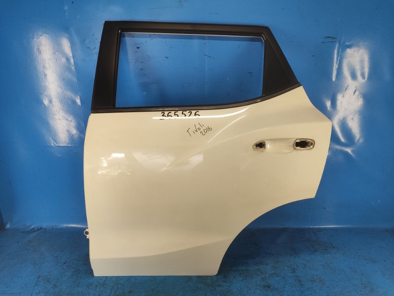 Door SSANGYONG TIVOLI 15-19 Left. Rear.