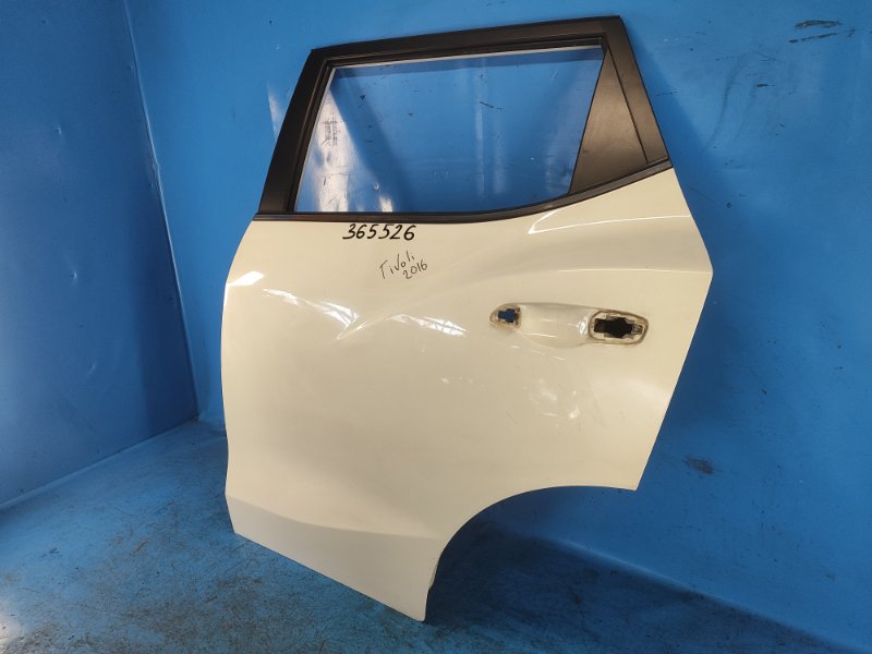 Door SSANGYONG TIVOLI 15-19 Left. Rear.
