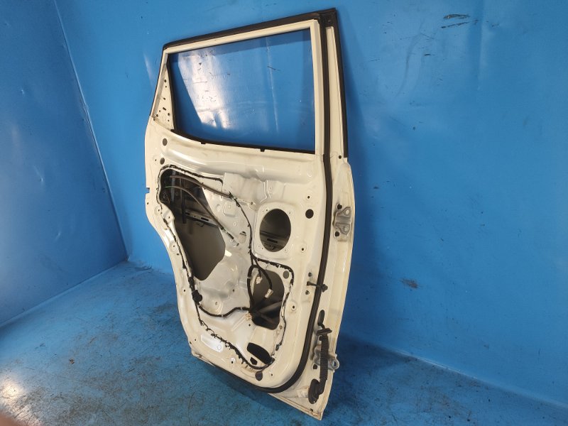 Door SSANGYONG TIVOLI 15-19 Left. Rear.