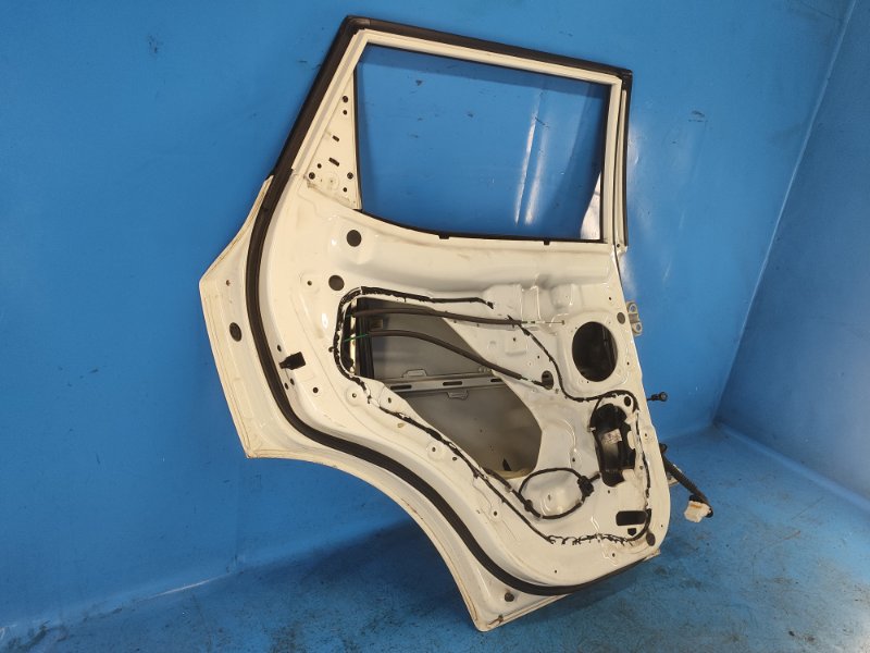 Door SSANGYONG TIVOLI 15-19 Left. Rear.