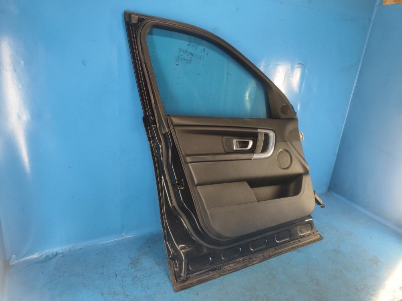 Door LAND ROVER DISCOVERY Sport 15-19 Left. Front.