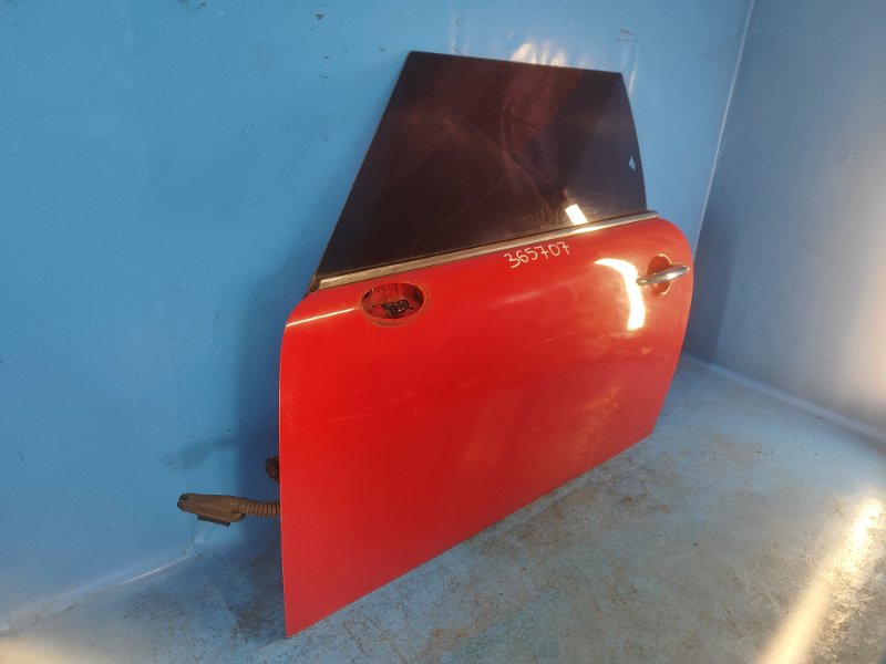 Door MINI COOPER S R56 06-14 Left. Front.