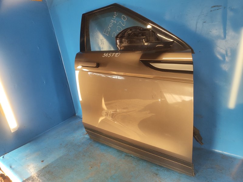 Door LAND ROVER EVOQUE 19- Right Front.