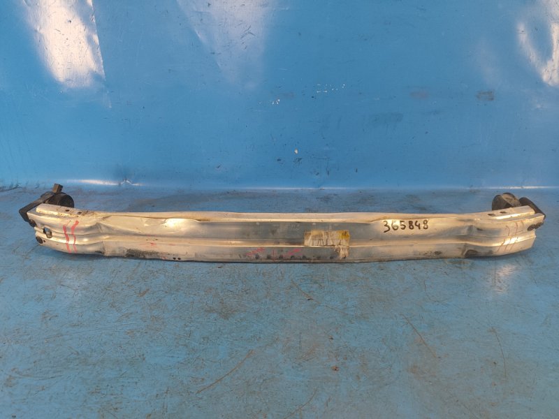 Front bumper reinforcement for AUDI A4 08-15