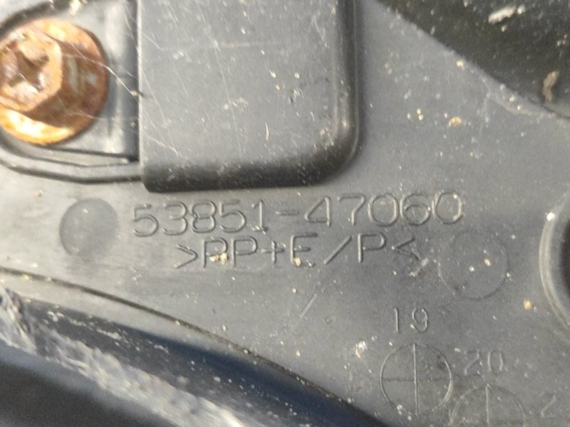 Mudguard TOYOTA PRIUS 16- Left. Front.