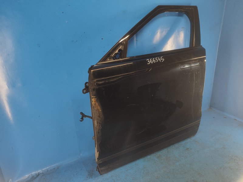 Door LAND ROVER VELAR 17- Left. Front.